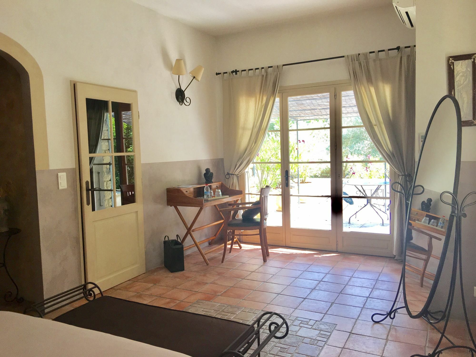 La Bastide Des Anges Hotell Avignon Eksteriør bilde